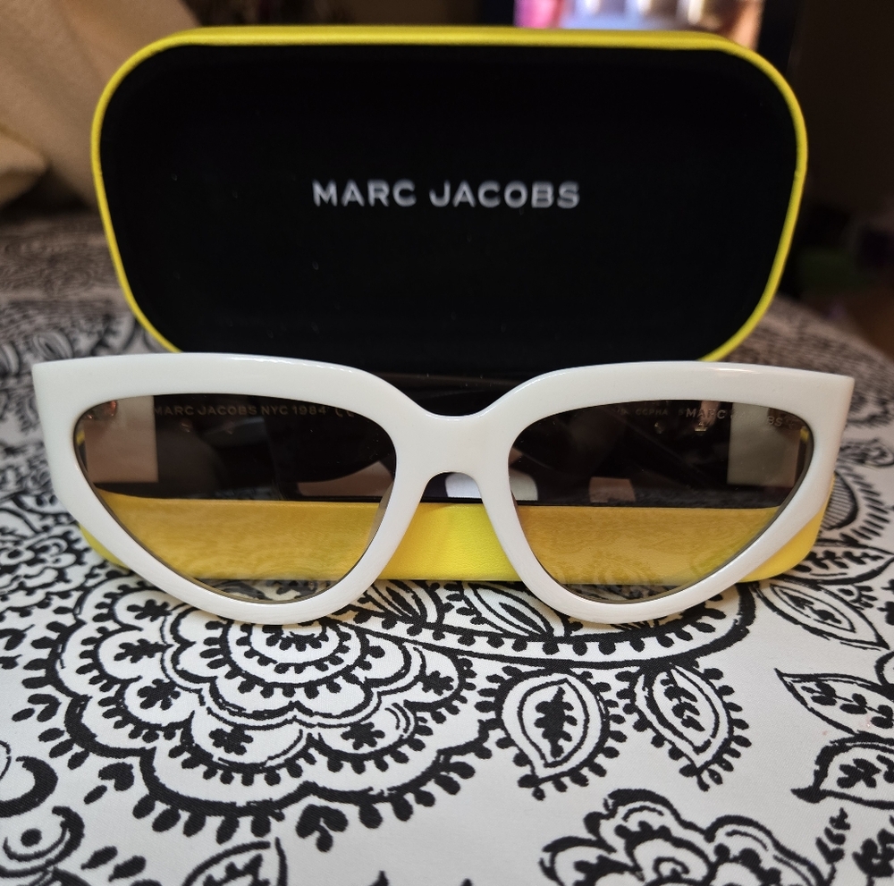 ✨️NEW MARC JACOBS INDOOR OUTDOOR  SUNGLASSES BLACK & WHITE